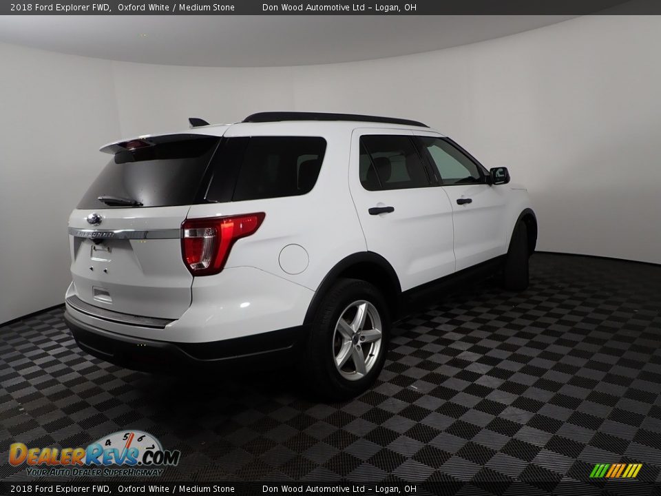 2018 Ford Explorer FWD Oxford White / Medium Stone Photo #9