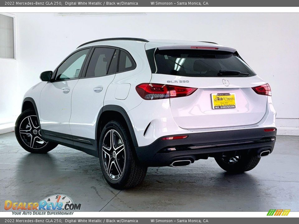 2022 Mercedes-Benz GLA 250 Digital White Metallic / Black w/Dinamica Photo #2