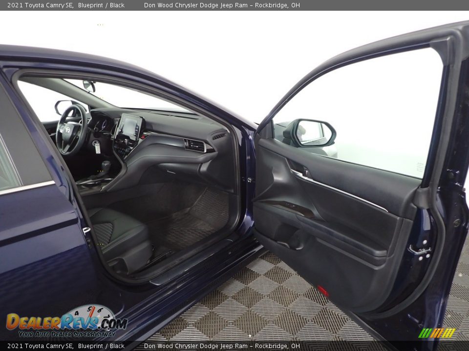 2021 Toyota Camry SE Blueprint / Black Photo #26