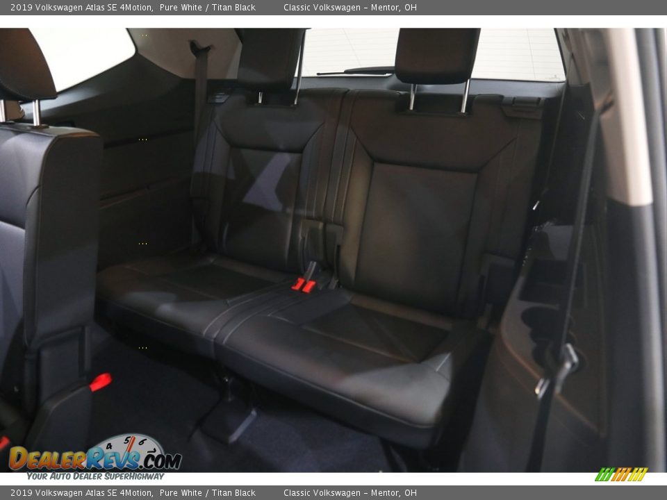 2019 Volkswagen Atlas SE 4Motion Pure White / Titan Black Photo #18