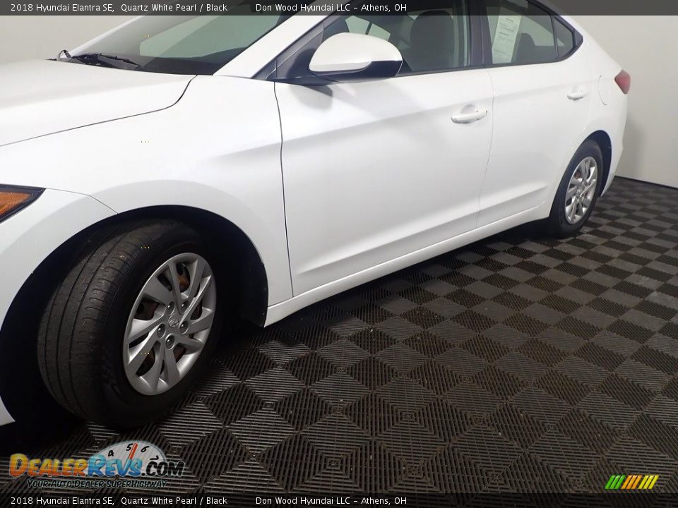2018 Hyundai Elantra SE Quartz White Pearl / Black Photo #9