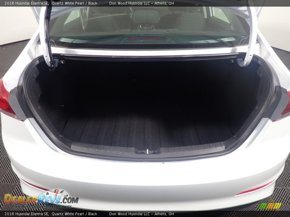 2018 Hyundai Elantra SE Quartz White Pearl / Black Photo #14