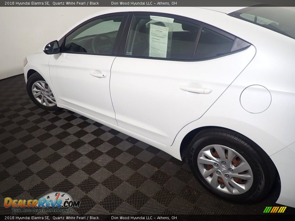 2018 Hyundai Elantra SE Quartz White Pearl / Black Photo #17
