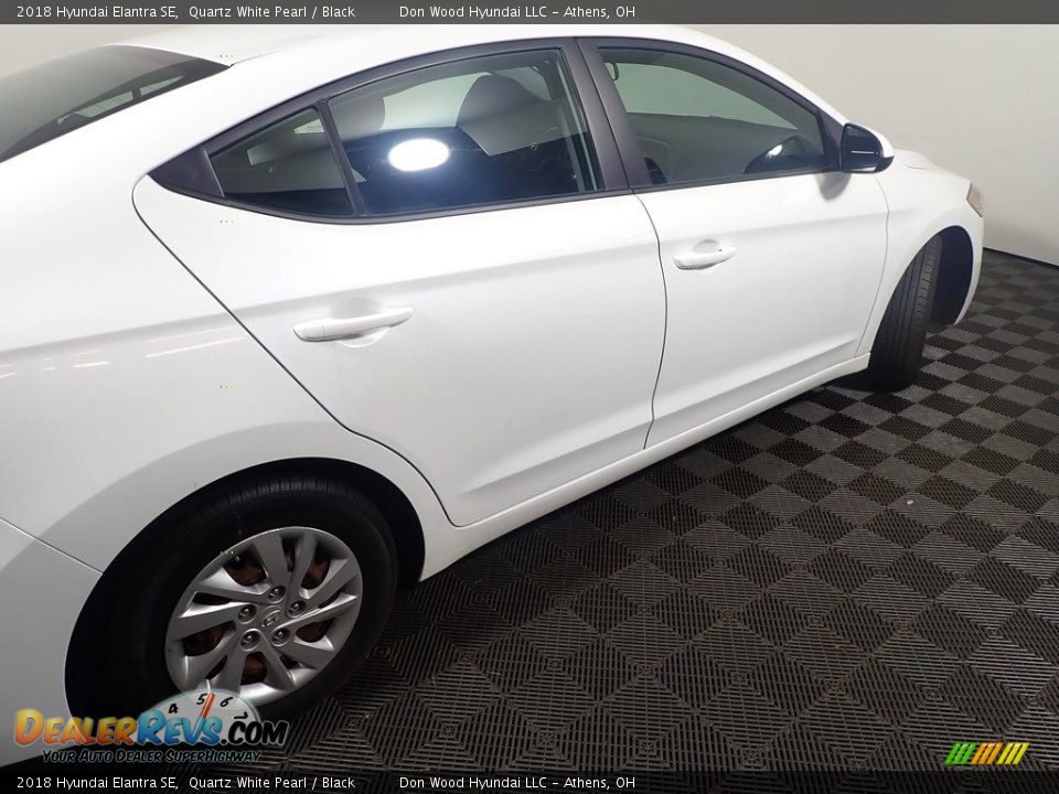 2018 Hyundai Elantra SE Quartz White Pearl / Black Photo #18