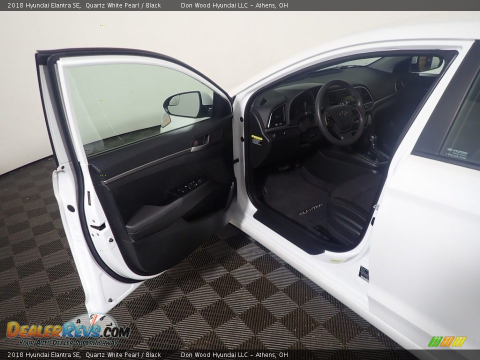 2018 Hyundai Elantra SE Quartz White Pearl / Black Photo #19