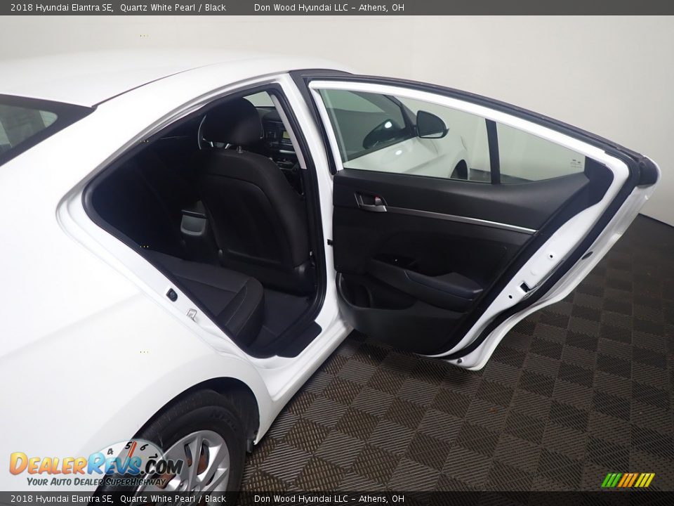2018 Hyundai Elantra SE Quartz White Pearl / Black Photo #35