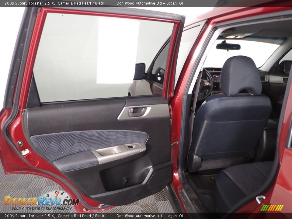 2009 Subaru Forester 2.5 X Camellia Red Pearl / Black Photo #20