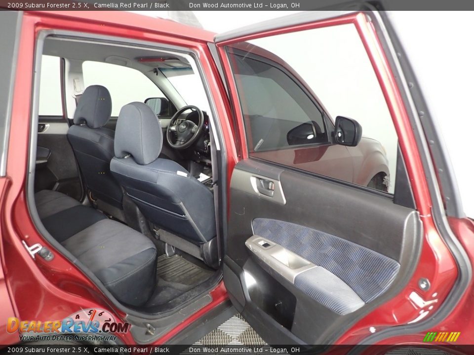 2009 Subaru Forester 2.5 X Camellia Red Pearl / Black Photo #25
