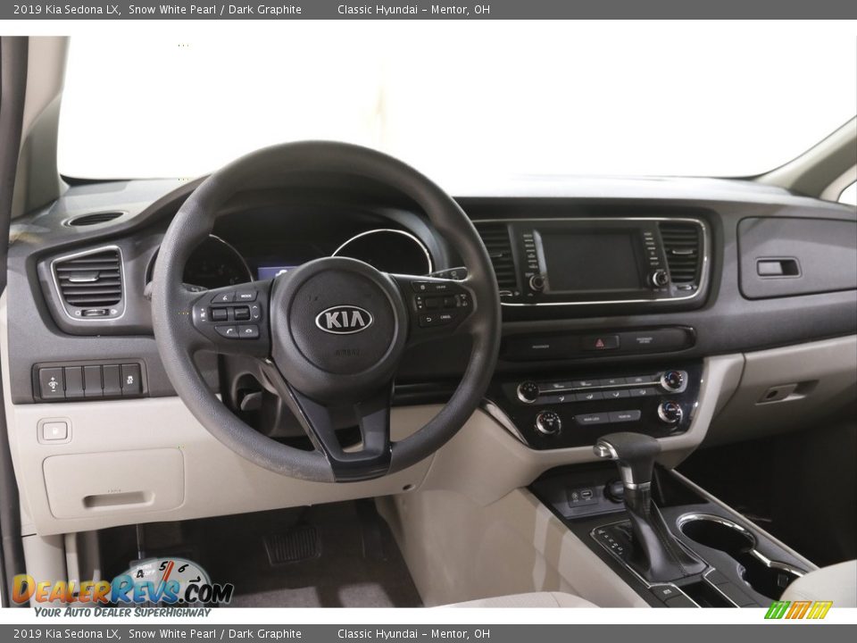 2019 Kia Sedona LX Snow White Pearl / Dark Graphite Photo #6
