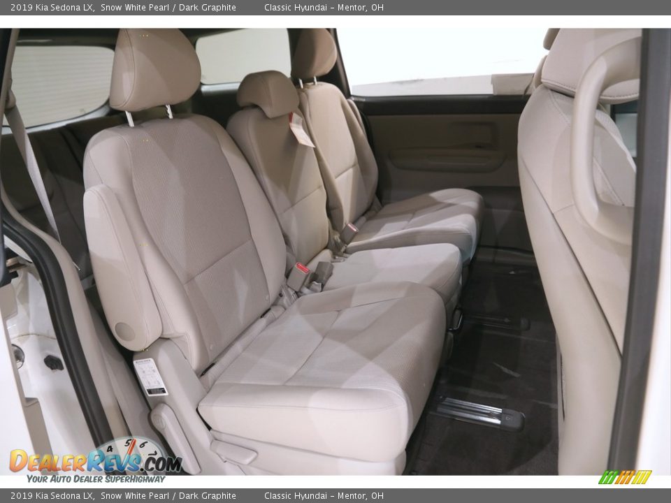 2019 Kia Sedona LX Snow White Pearl / Dark Graphite Photo #15