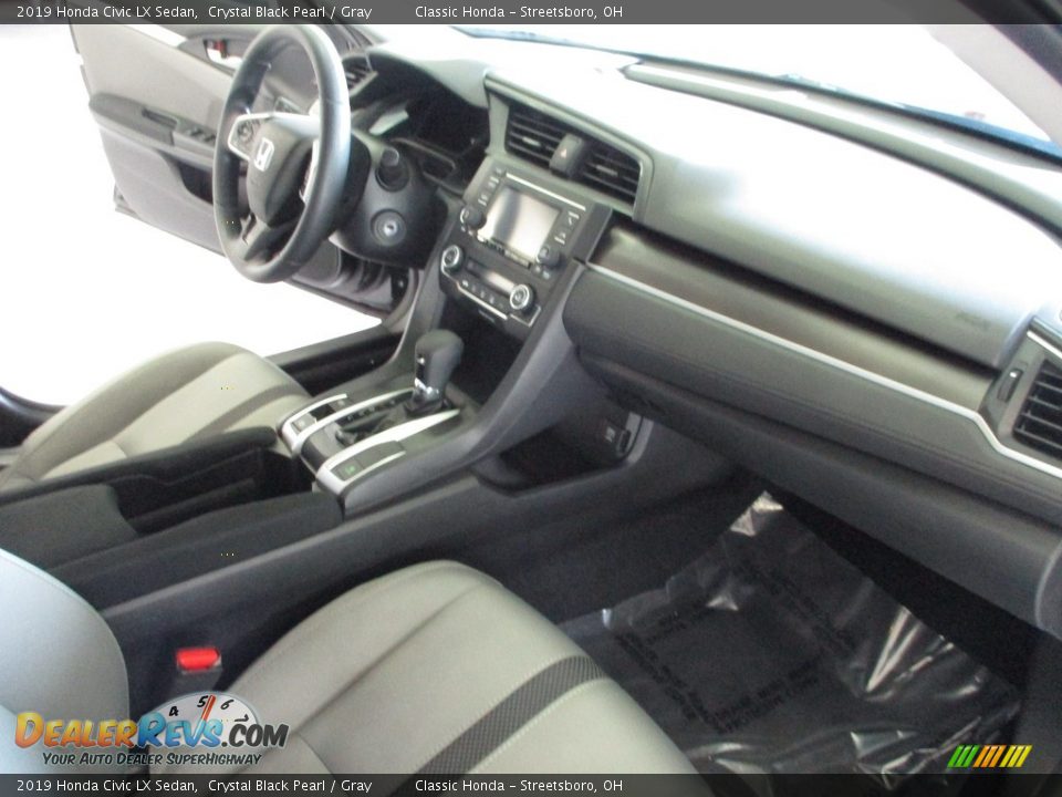 2019 Honda Civic LX Sedan Crystal Black Pearl / Gray Photo #15