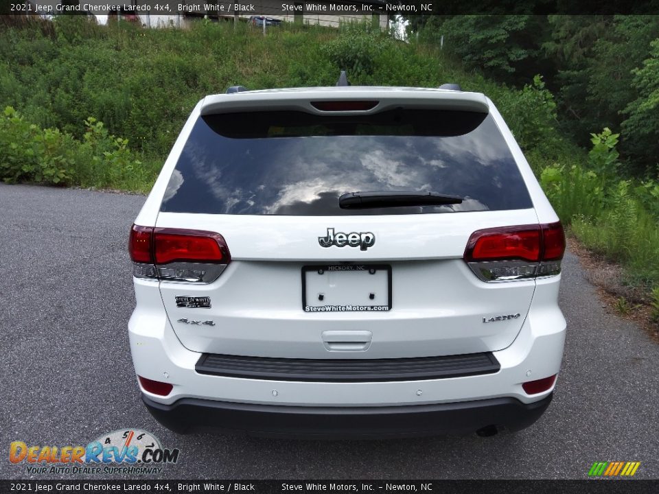 2021 Jeep Grand Cherokee Laredo 4x4 Bright White / Black Photo #8