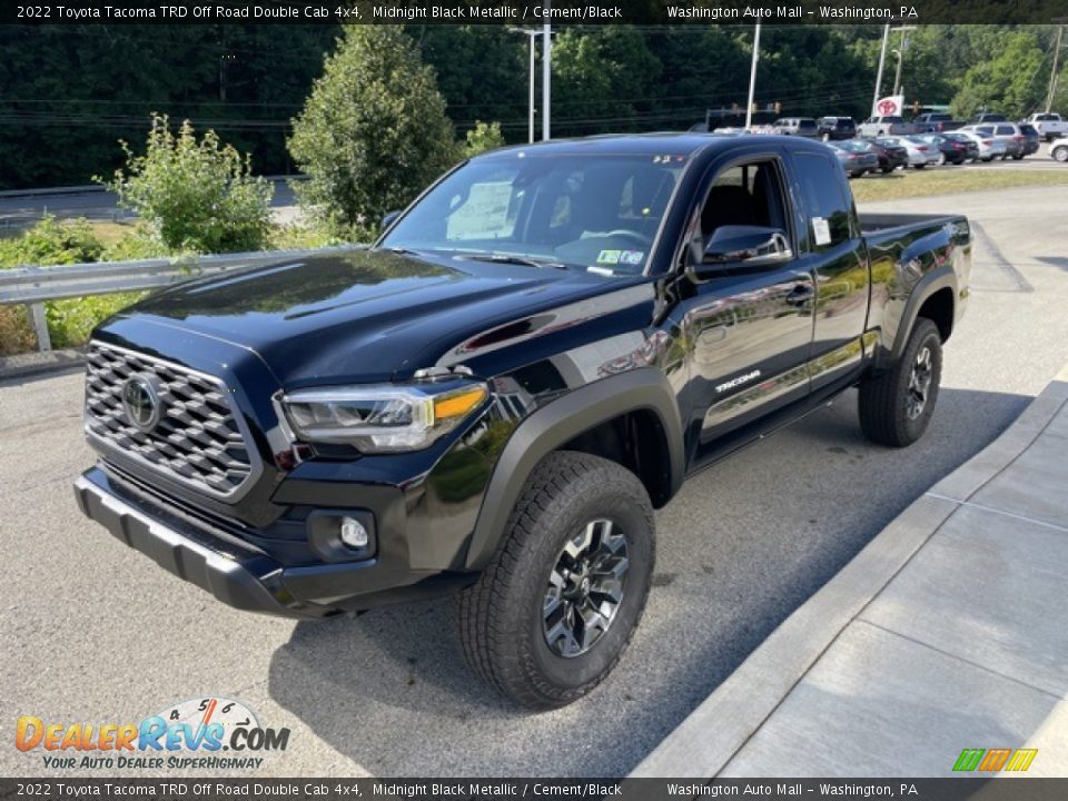 Front 3/4 View of 2022 Toyota Tacoma TRD Off Road Double Cab 4x4 Photo #7