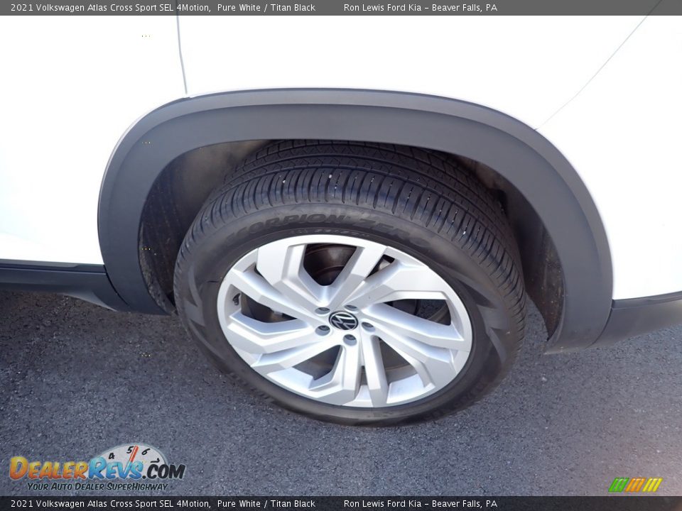 2021 Volkswagen Atlas Cross Sport SEL 4Motion Pure White / Titan Black Photo #5