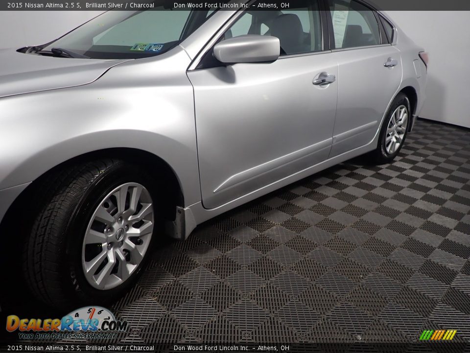 2015 Nissan Altima 2.5 S Brilliant Silver / Charcoal Photo #9