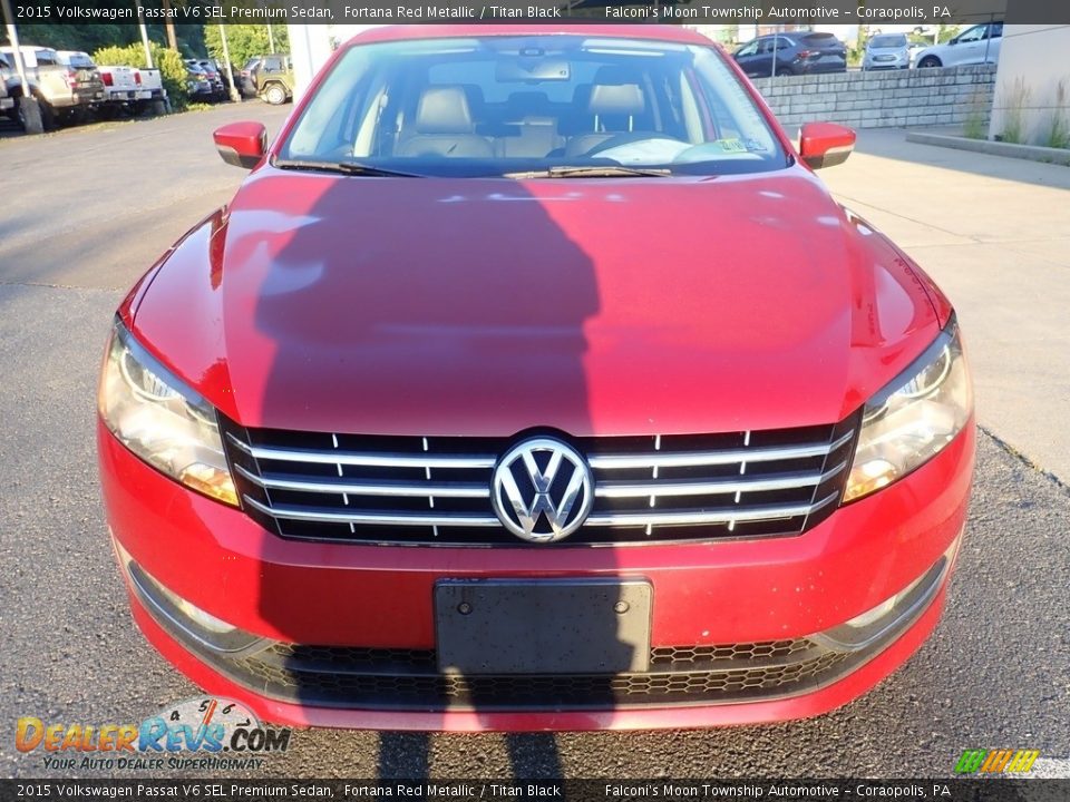 2015 Volkswagen Passat V6 SEL Premium Sedan Fortana Red Metallic / Titan Black Photo #8