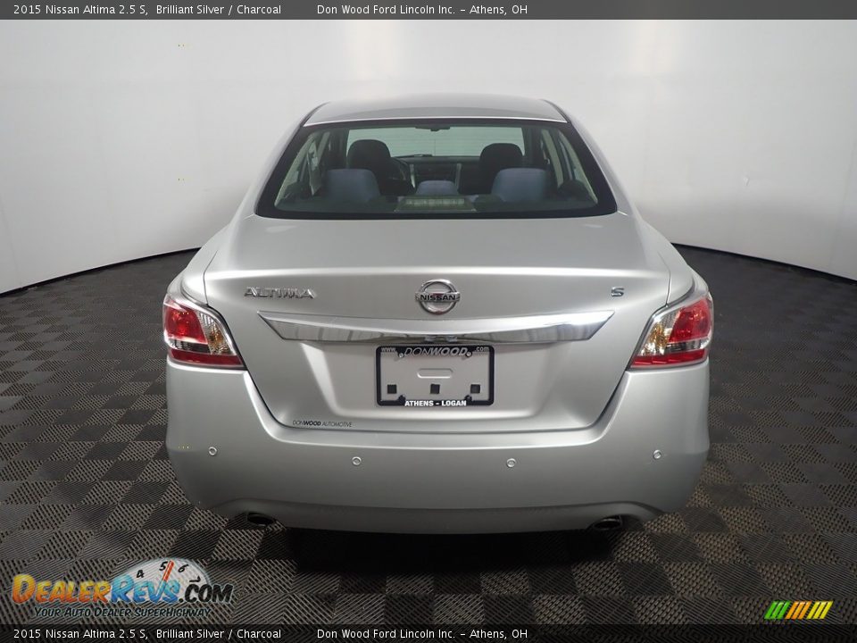 2015 Nissan Altima 2.5 S Brilliant Silver / Charcoal Photo #12