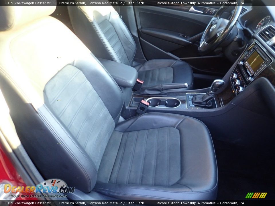 Front Seat of 2015 Volkswagen Passat V6 SEL Premium Sedan Photo #11