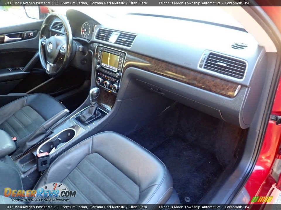 Titan Black Interior - 2015 Volkswagen Passat V6 SEL Premium Sedan Photo #12