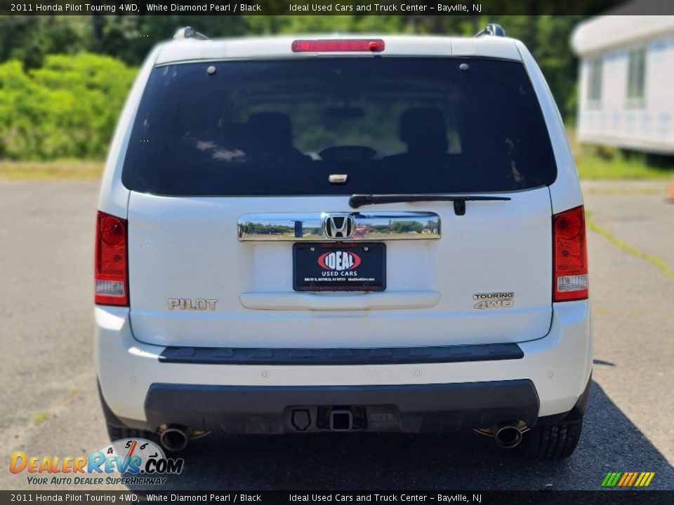 2011 Honda Pilot Touring 4WD White Diamond Pearl / Black Photo #4