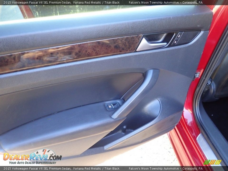 Door Panel of 2015 Volkswagen Passat V6 SEL Premium Sedan Photo #21