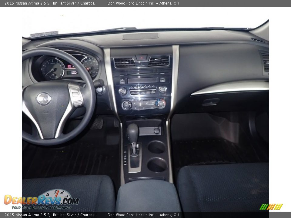 2015 Nissan Altima 2.5 S Brilliant Silver / Charcoal Photo #24