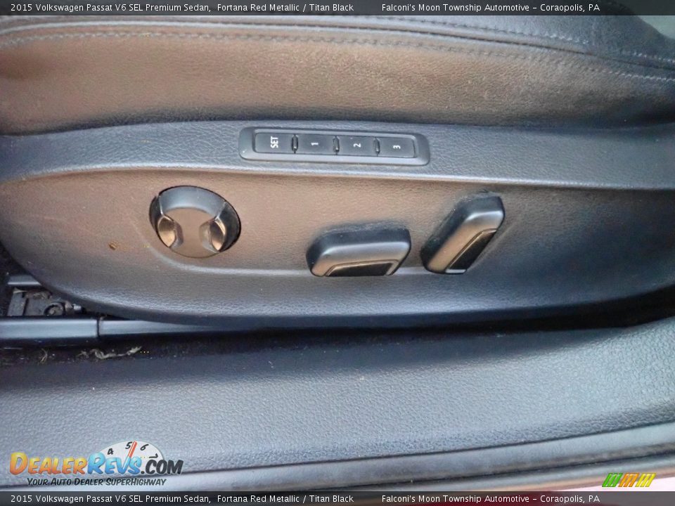 Front Seat of 2015 Volkswagen Passat V6 SEL Premium Sedan Photo #23