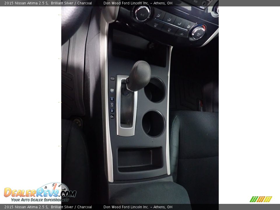 2015 Nissan Altima 2.5 S Brilliant Silver / Charcoal Photo #31