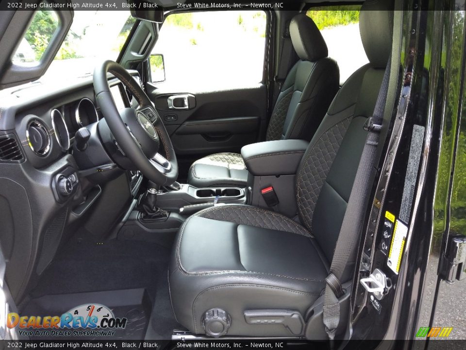 Front Seat of 2022 Jeep Gladiator High Altitude 4x4 Photo #11
