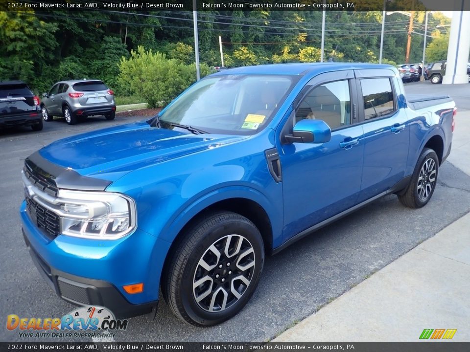 Front 3/4 View of 2022 Ford Maverick Lariat AWD Photo #6