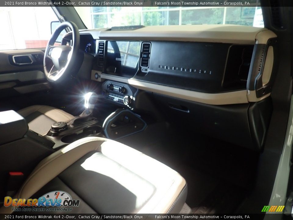 Front Seat of 2021 Ford Bronco Wildtrak 4x4 2-Door Photo #10