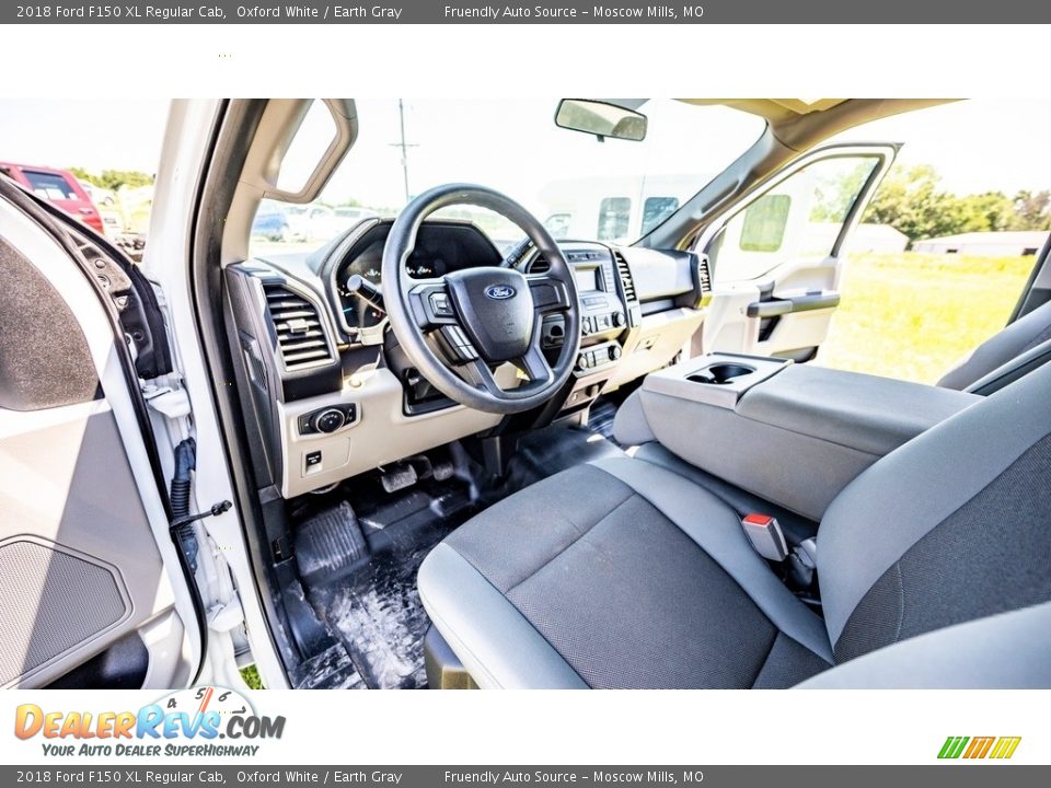 2018 Ford F150 XL Regular Cab Oxford White / Earth Gray Photo #19