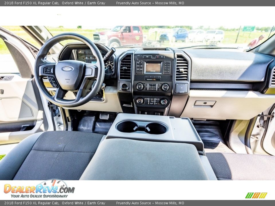 2018 Ford F150 XL Regular Cab Oxford White / Earth Gray Photo #26