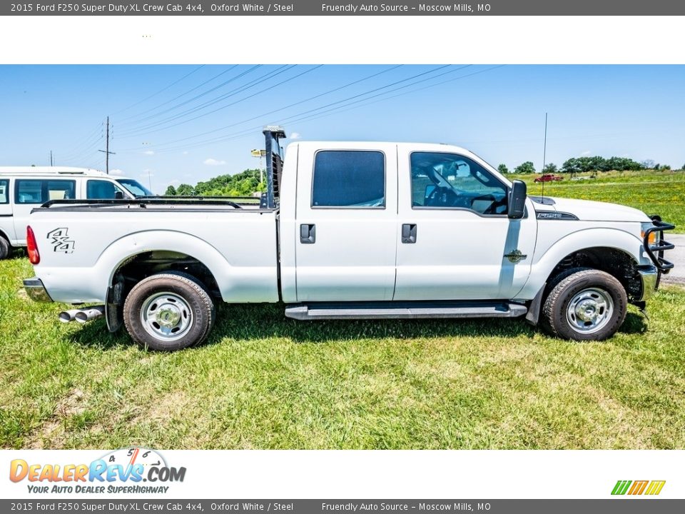 2015 Ford F250 Super Duty XL Crew Cab 4x4 Oxford White / Steel Photo #3