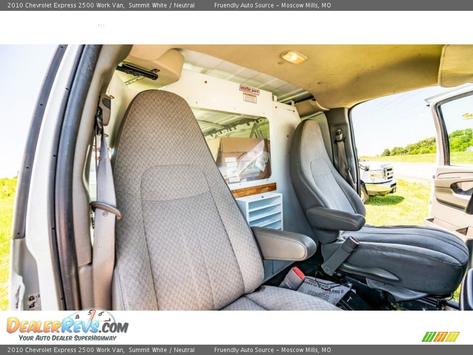 2010 Chevrolet Express 2500 Work Van Summit White / Neutral Photo #23