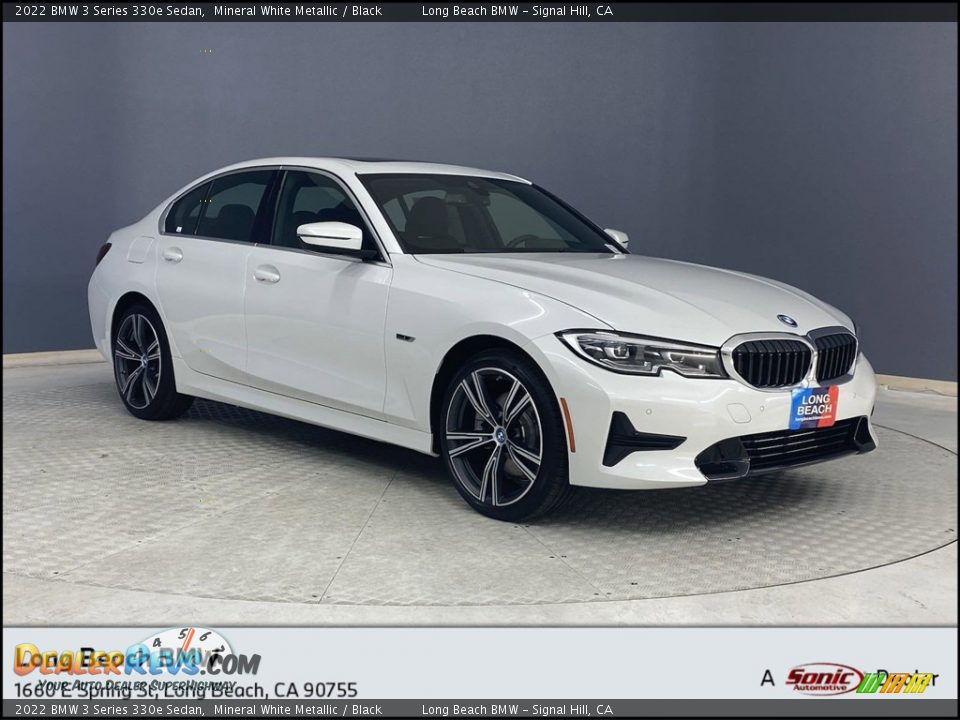 2022 BMW 3 Series 330e Sedan Mineral White Metallic / Black Photo #1