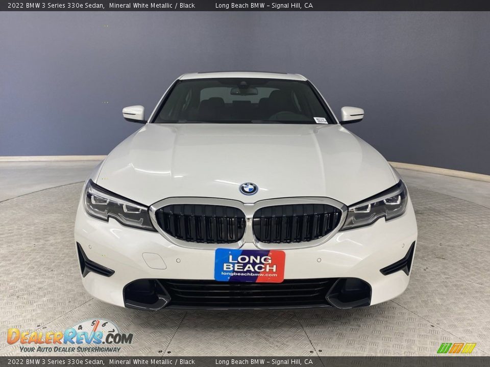 2022 BMW 3 Series 330e Sedan Mineral White Metallic / Black Photo #2