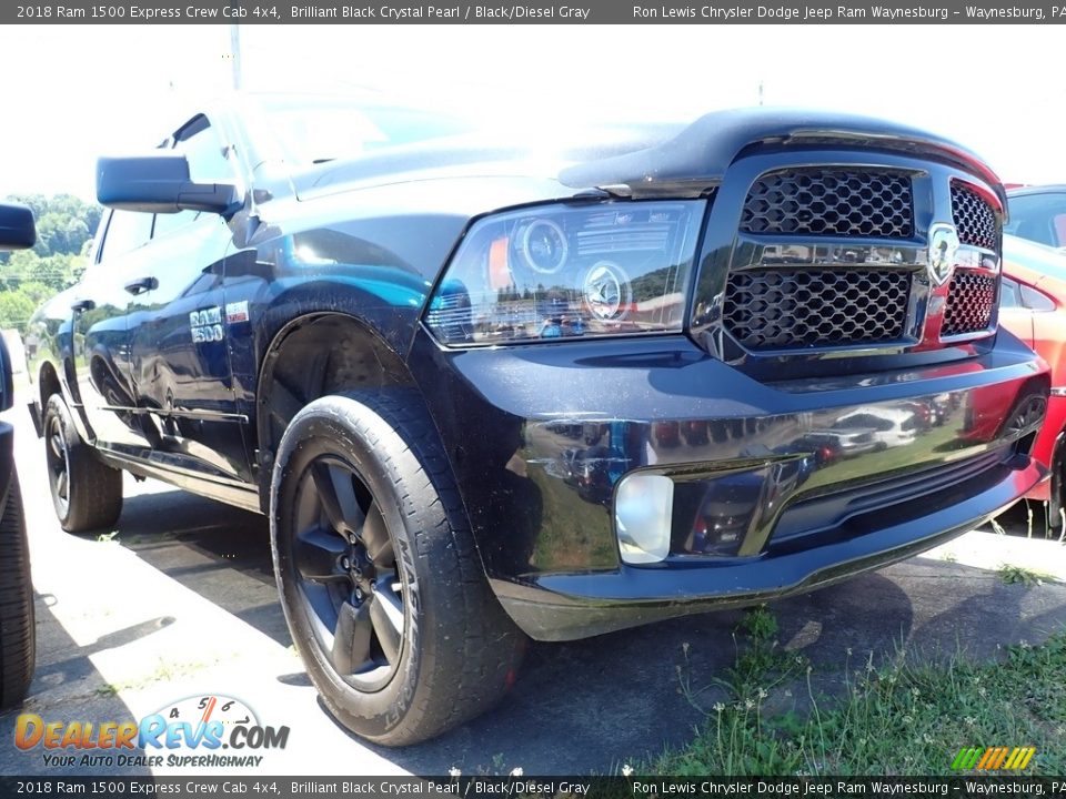 2018 Ram 1500 Express Crew Cab 4x4 Brilliant Black Crystal Pearl / Black/Diesel Gray Photo #4