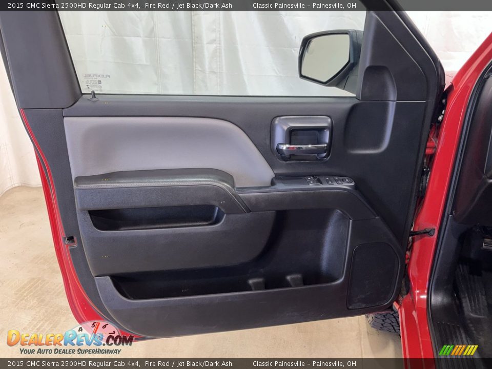 Door Panel of 2015 GMC Sierra 2500HD Regular Cab 4x4 Photo #11