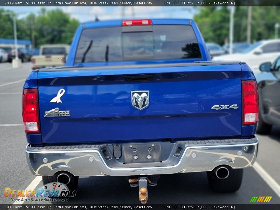 2019 Ram 1500 Classic Big Horn Crew Cab 4x4 Blue Streak Pearl / Black/Diesel Gray Photo #5