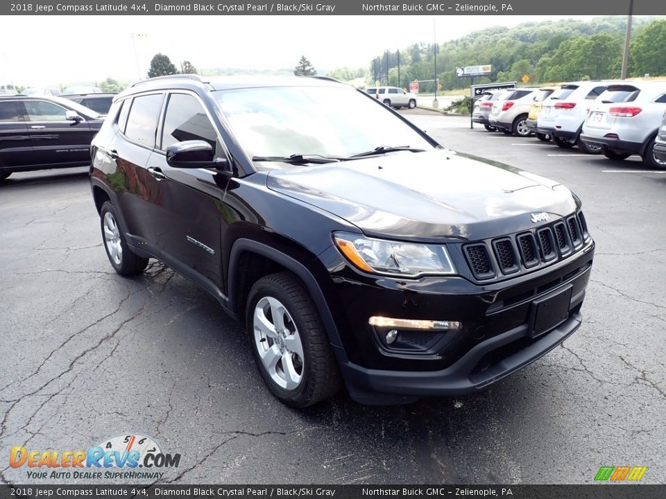 2018 Jeep Compass Latitude 4x4 Diamond Black Crystal Pearl / Black/Ski Gray Photo #9