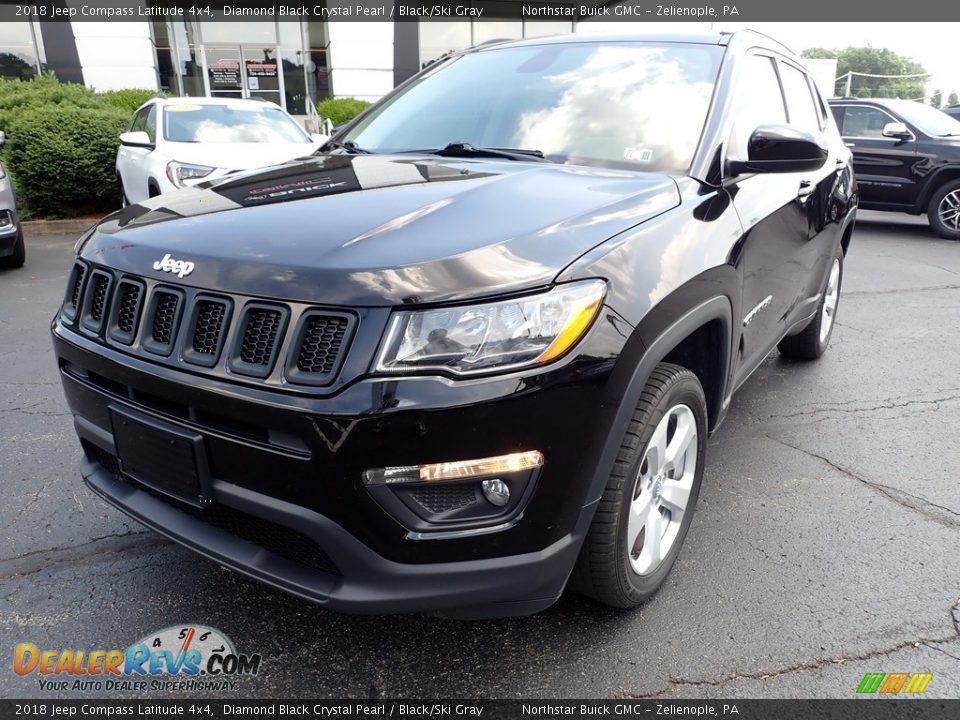 2018 Jeep Compass Latitude 4x4 Diamond Black Crystal Pearl / Black/Ski Gray Photo #11