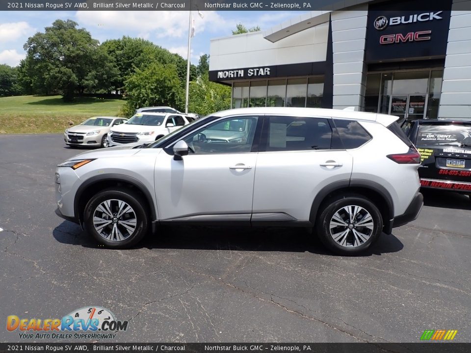 2021 Nissan Rogue SV AWD Brilliant Silver Metallic / Charcoal Photo #2