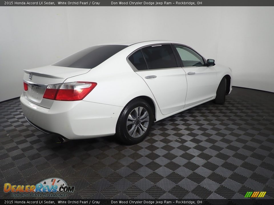2015 Honda Accord LX Sedan White Orchid Pearl / Gray Photo #10