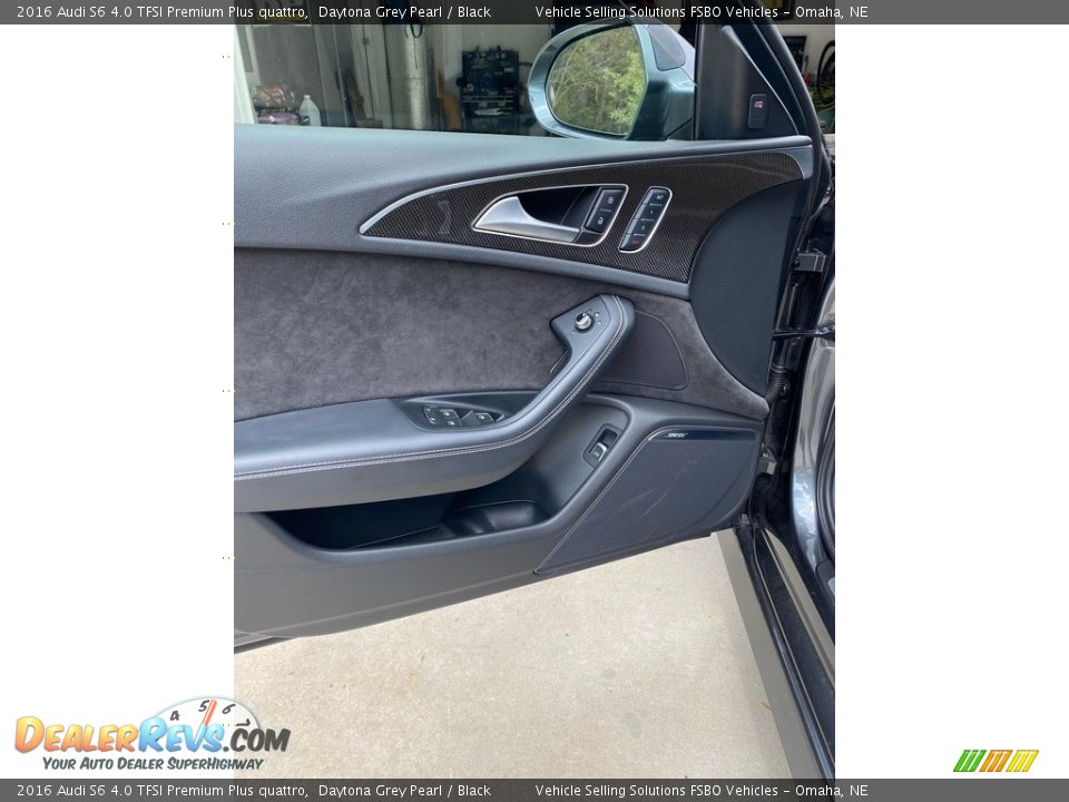 Door Panel of 2016 Audi S6 4.0 TFSI Premium Plus quattro Photo #10