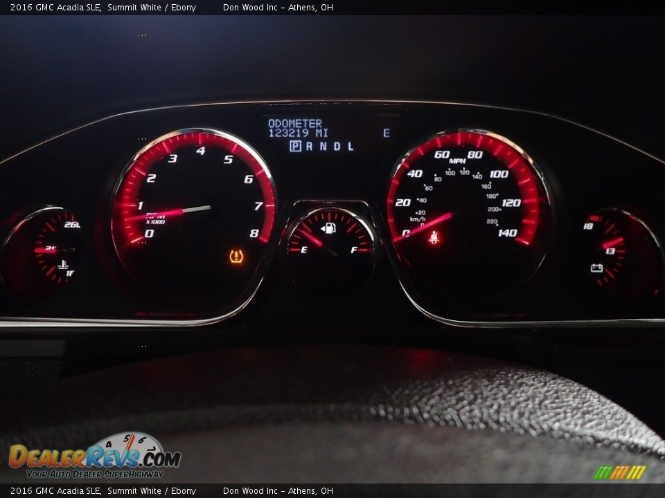 2016 GMC Acadia SLE Summit White / Ebony Photo #28