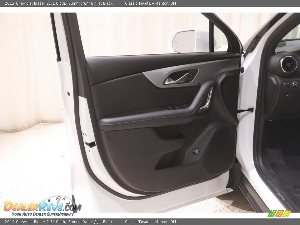 2019 Chevrolet Blazer 2.5L Cloth Summit White / Jet Black Photo #4
