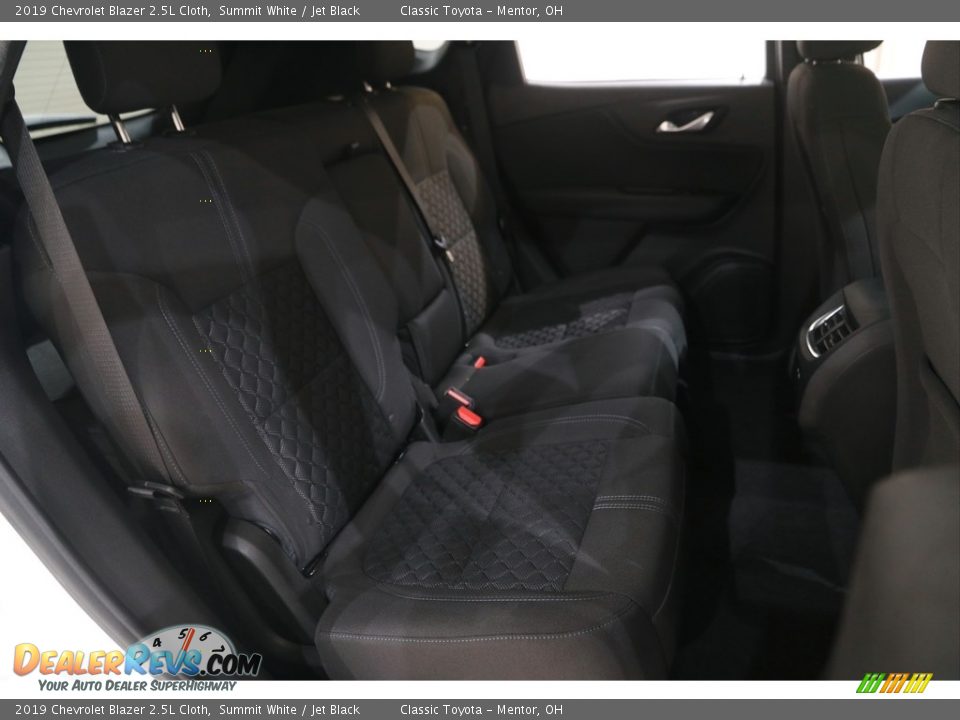 2019 Chevrolet Blazer 2.5L Cloth Summit White / Jet Black Photo #15
