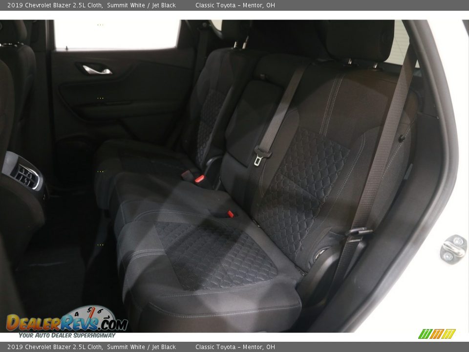2019 Chevrolet Blazer 2.5L Cloth Summit White / Jet Black Photo #16