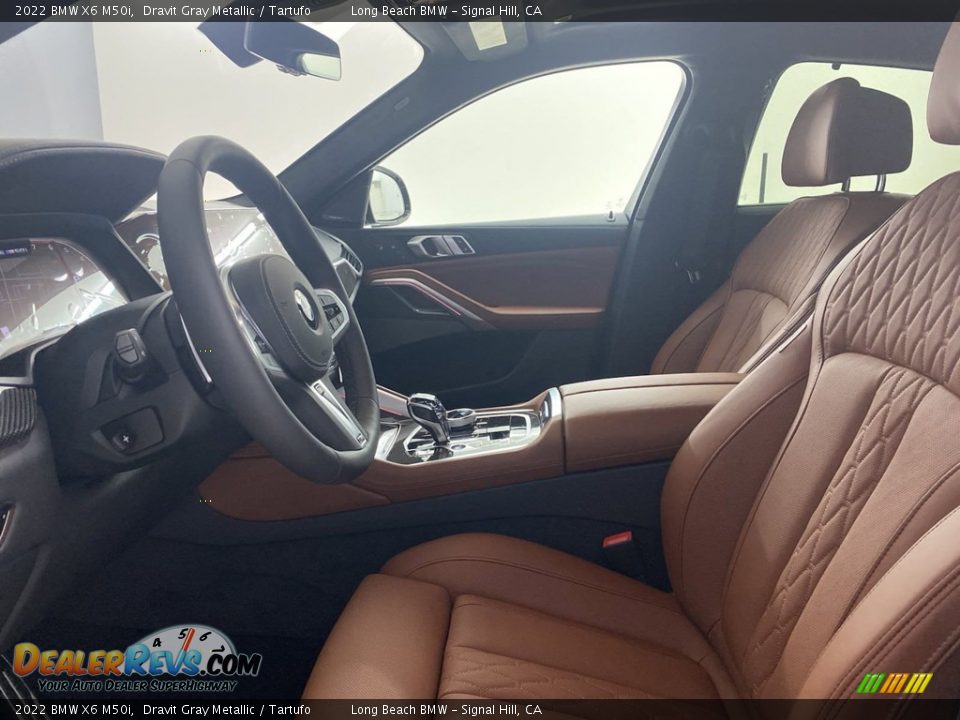 Front Seat of 2022 BMW X6 M50i Photo #14